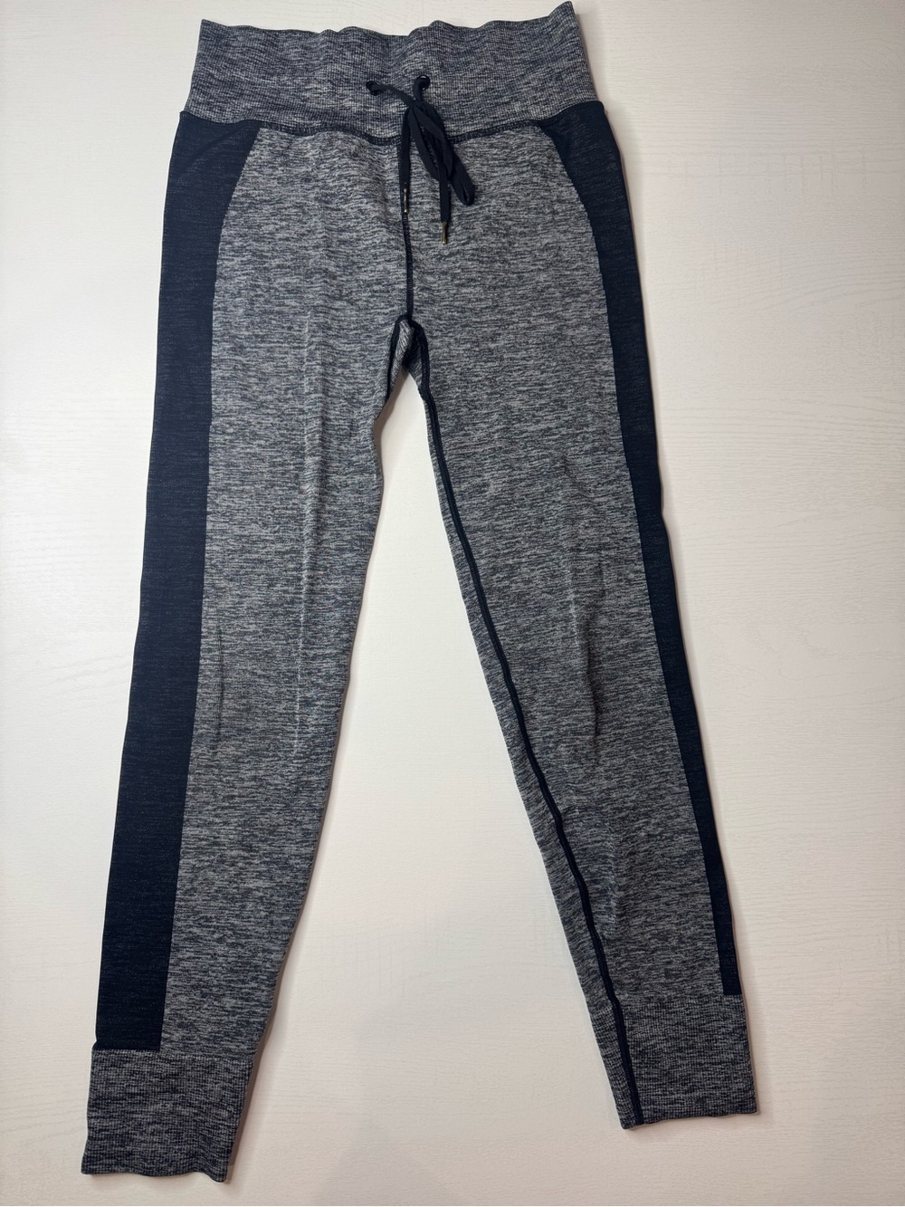 PINK Victoria's Secret Gray Heather Leggings with Black Side Panels
